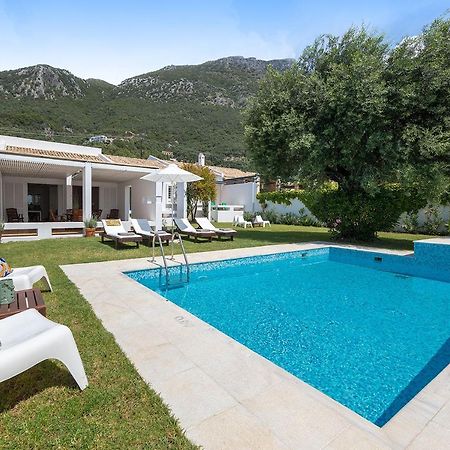 Villa Piedra Del Mar Beachfront by Villa2be Barbati Exterior foto